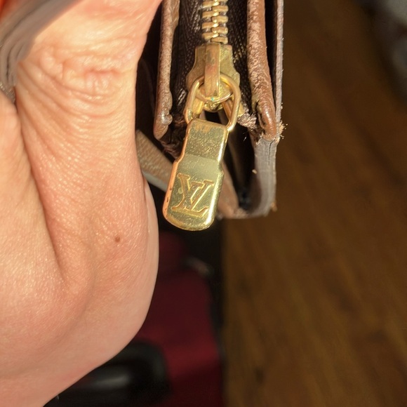 Louis Vuitton Tresor Damier Ebene Wallet - Picture 12 of 13